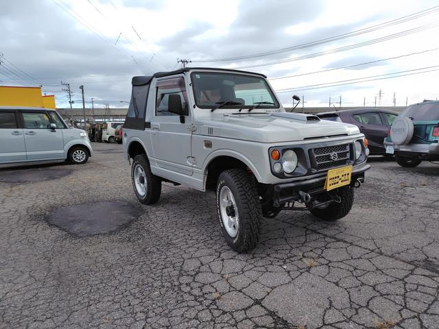 ジムニー ＣＣ　５Ｆ　４ＷＤ　幌　定員２　社外オーディオ　リフトアップ　冬タイヤ付き（6枚目）