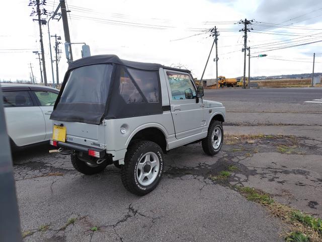 ジムニー ＣＣ　５Ｆ　４ＷＤ　幌　定員２　社外オーディオ　リフトアップ　冬タイヤ付き（8枚目）