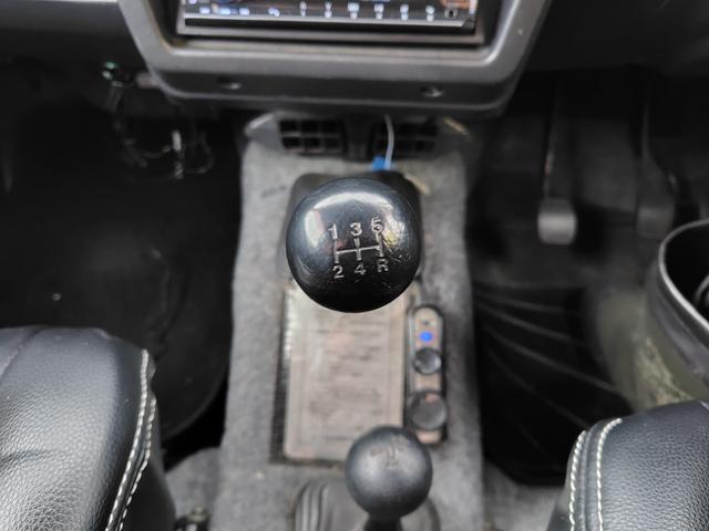 ジムニー ＣＣ　５Ｆ　４ＷＤ　幌　定員２　社外オーディオ　リフトアップ　冬タイヤ付き（10枚目）