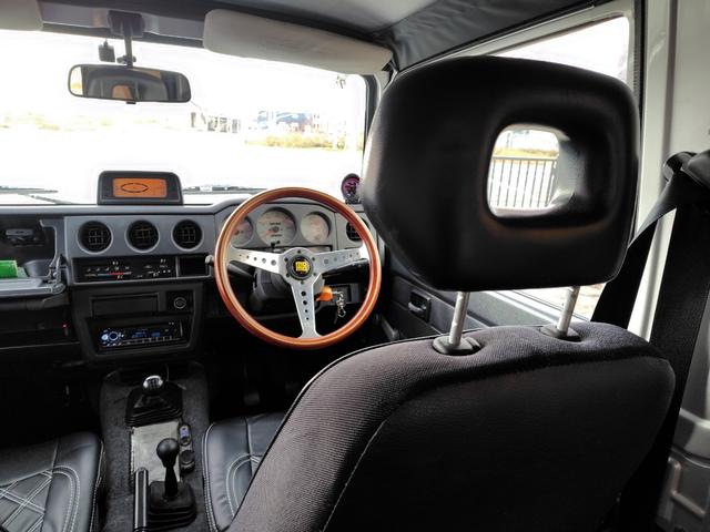 ジムニー ＣＣ　５Ｆ　４ＷＤ　幌　定員２　社外オーディオ　リフトアップ　冬タイヤ付き（15枚目）