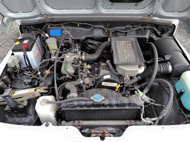 ジムニー ＣＣ　５Ｆ　４ＷＤ　幌　定員２　社外オーディオ　リフトアップ　冬タイヤ付き（16枚目）