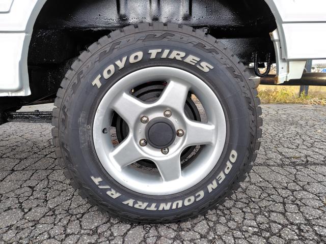 ジムニー ＣＣ　５Ｆ　４ＷＤ　幌　定員２　社外オーディオ　リフトアップ　冬タイヤ付き（19枚目）