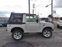 ジムニー ＣＣ　５Ｆ　４ＷＤ　幌　定員２　社外オーディオ　リフトアップ　冬タイヤ付き（4枚目）