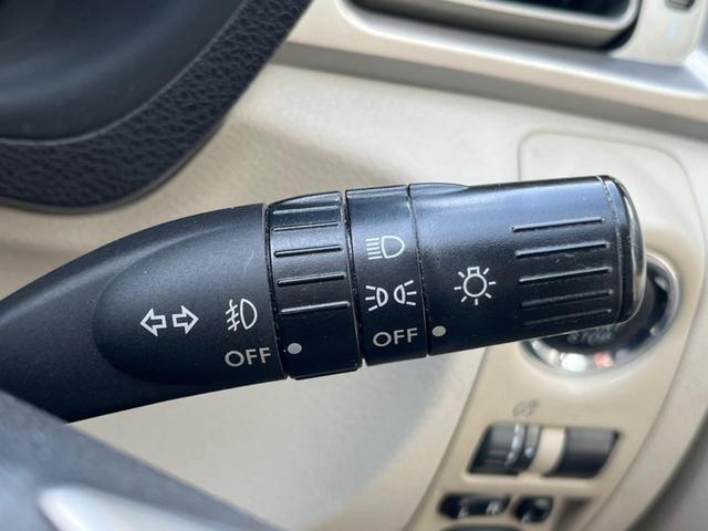 エクシーガ ２．０ｉ－Ｌアイボリーセレクション　４ＷＤ　７人乗　純正ナビ　バックカメラ　禁煙車　パワーシート　スマートキー　ＨＩＤヘッド　ＥＴＣ　クルコン　デュアルエアコン　純正１７インチアルミ　Ｂｌｕｅｔｏｏｔｈ　ＣＤ（34枚目）