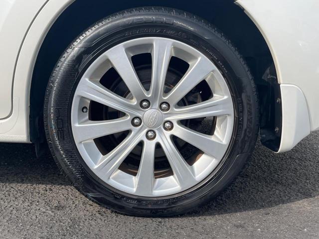 エクシーガ ２．０ｉ－Ｌアイボリーセレクション　４ＷＤ　７人乗　純正ナビ　バックカメラ　禁煙車　パワーシート　スマートキー　ＨＩＤヘッド　ＥＴＣ　クルコン　デュアルエアコン　純正１７インチアルミ　Ｂｌｕｅｔｏｏｔｈ　ＣＤ（56枚目）
