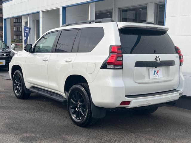 ランドクルーザープラド ＴＸ　Ｌパッケージ　マットブラックエディション　４ＷＤ　サンルーフ　ガラスルーフ　純正ＳＤナビ　バックカメラ　衝突被害軽減システム　レーダークルーズ　禁煙車　レザーシート　前席シートエアコン　コーナーセンサー　スマートキー　ＬＥＤヘッド（78枚目）