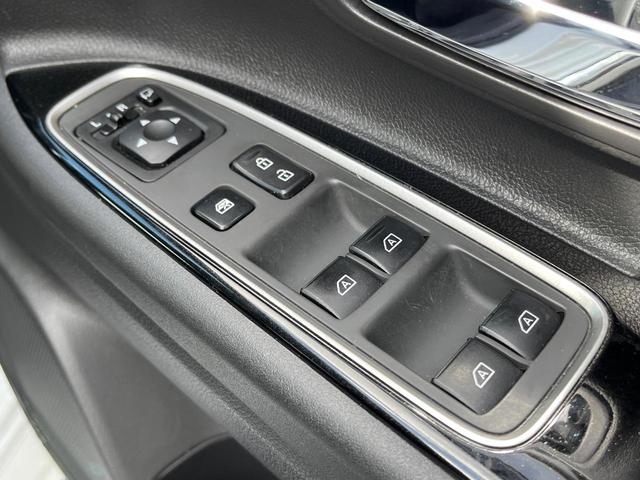 アウトランダーＰＨＥＶ Ｇ　４ＷＤ　衝突被害軽減　純正ナビ　禁煙車　全周囲カメラ　ＥＴＣ　ドラレコ　１００Ｖ電源　電動リアゲート　シートヒーター　ハーフレザーシート　ＬＥＤヘッド　コーナーセンサー　車線逸脱警報　スマートキー（35枚目）
