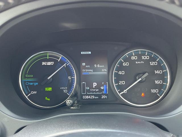 アウトランダーＰＨＥＶ Ｇ　４ＷＤ　衝突被害軽減　純正ナビ　禁煙車　全周囲カメラ　ＥＴＣ　ドラレコ　１００Ｖ電源　電動リアゲート　シートヒーター　ハーフレザーシート　ＬＥＤヘッド　コーナーセンサー　車線逸脱警報　スマートキー（64枚目）