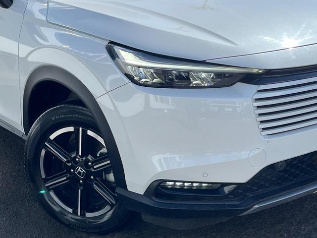 ヴェゼル ｅ：ＨＥＶ　Ｘ　４ＷＤ　ナビ　バックカメラ　衝突被害軽減システム　レーダークルーズ　禁煙車　前席シートヒーター　コーナーセンサー　スマートキー　ＬＥＤヘッド　ＥＴＣ　車線逸脱警報　オートライト　デュアルエアコン（12枚目）