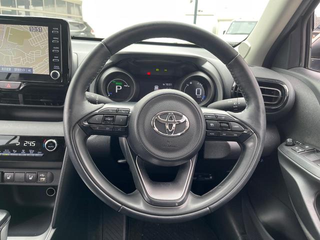ヤリスクロス ハイブリッドＧ　衝突軽減装置　禁煙車　純正８型ディスプレーオーディオ　全周囲カメラ　レーダークルーズ　ＥＴＣ　Ｂｌｕｅｔｏｏｔｈ　ドラレコ　前席シートヒーター　ＬＥＤヘッドライト　クルコン　ブラインドスポットモニター（11枚目）