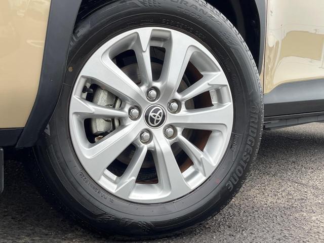 ヤリスクロス ハイブリッドＧ　衝突軽減装置　禁煙車　純正８型ディスプレーオーディオ　全周囲カメラ　レーダークルーズ　ＥＴＣ　Ｂｌｕｅｔｏｏｔｈ　ドラレコ　前席シートヒーター　ＬＥＤヘッドライト　クルコン　ブラインドスポットモニター（13枚目）