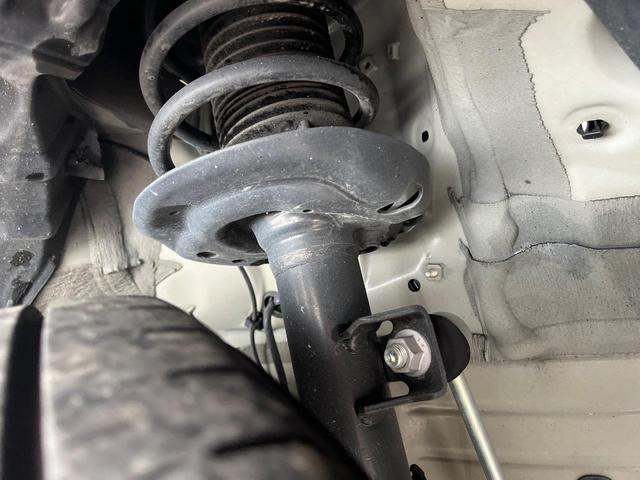 ヤリスクロス ハイブリッドＧ　衝突軽減装置　禁煙車　純正８型ディスプレーオーディオ　全周囲カメラ　レーダークルーズ　ＥＴＣ　Ｂｌｕｅｔｏｏｔｈ　ドラレコ　前席シートヒーター　ＬＥＤヘッドライト　クルコン　ブラインドスポットモニター（20枚目）