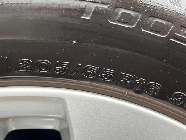 ヤリスクロス ハイブリッドＧ　衝突軽減装置　禁煙車　純正８型ディスプレーオーディオ　全周囲カメラ　レーダークルーズ　ＥＴＣ　Ｂｌｕｅｔｏｏｔｈ　ドラレコ　前席シートヒーター　ＬＥＤヘッドライト　クルコン　ブラインドスポットモニター（27枚目）