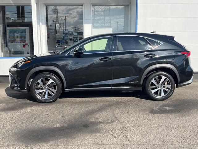 NX NX300h バージョンL 衝突軽減装置 禁煙車 純正10.3インチナビ レザーシート 純正オプションアルミホイール レーダークルーズサイドカメラ バックカメラ ETC Bluetooth ドラレコ 全席シートヒーター クルコン(31枚目)