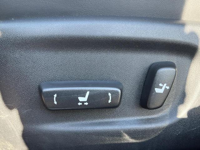 NX NX300h バージョンL 衝突軽減装置 禁煙車 純正10.3インチナビ レザーシート 純正オプションアルミホイール レーダークルーズサイドカメラ バックカメラ ETC Bluetooth ドラレコ 全席シートヒーター クルコン(43枚目)