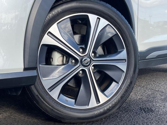 キックス Ｘ　プロパイロット　衝突軽減装置　禁煙車　純正９インチナビ　全周囲カメラ　ＥＴＣ　Ｂｌｕｅｔｏｏｔｈ　フルセグ　ドライブレコーダー　デジタルインナーミラー　ＬＥＤヘッドライト　クリアランスソナー（13枚目）