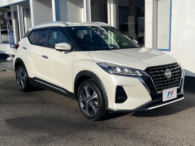 キックス Ｘ　プロパイロット　衝突軽減装置　禁煙車　純正９インチナビ　全周囲カメラ　ＥＴＣ　Ｂｌｕｅｔｏｏｔｈ　フルセグ　ドライブレコーダー　デジタルインナーミラー　ＬＥＤヘッドライト　クリアランスソナー（16枚目）