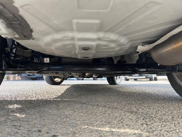 キックス Ｘ　プロパイロット　衝突軽減装置　禁煙車　純正９インチナビ　全周囲カメラ　ＥＴＣ　Ｂｌｕｅｔｏｏｔｈ　フルセグ　ドライブレコーダー　デジタルインナーミラー　ＬＥＤヘッドライト　クリアランスソナー（19枚目）