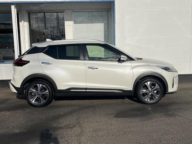 キックス Ｘ　プロパイロット　衝突軽減装置　禁煙車　純正９インチナビ　全周囲カメラ　ＥＴＣ　Ｂｌｕｅｔｏｏｔｈ　フルセグ　ドライブレコーダー　デジタルインナーミラー　ＬＥＤヘッドライト　クリアランスソナー（29枚目）