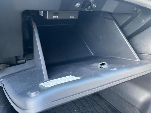 キックス Ｘ　プロパイロット　衝突軽減装置　禁煙車　純正９インチナビ　全周囲カメラ　ＥＴＣ　Ｂｌｕｅｔｏｏｔｈ　フルセグ　ドライブレコーダー　デジタルインナーミラー　ＬＥＤヘッドライト　クリアランスソナー（50枚目）