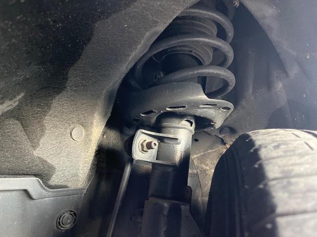ヴェゼル ハイブリッドX・ホンダセンシング 衝突軽減装置 禁煙車 純正ナビ アダプティブクルーズ バックカメラ ETC Bluetooth フルセグ LEDヘッドライト レーンキープ 車線逸脱警報 電動パーキングブレーキ パドルシフト(21枚目)