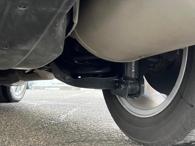 ヴェゼル ハイブリッドX・ホンダセンシング 衝突軽減装置 禁煙車 純正ナビ アダプティブクルーズ バックカメラ ETC Bluetooth フルセグ LEDヘッドライト レーンキープ 車線逸脱警報 電動パーキングブレーキ パドルシフト(23枚目)