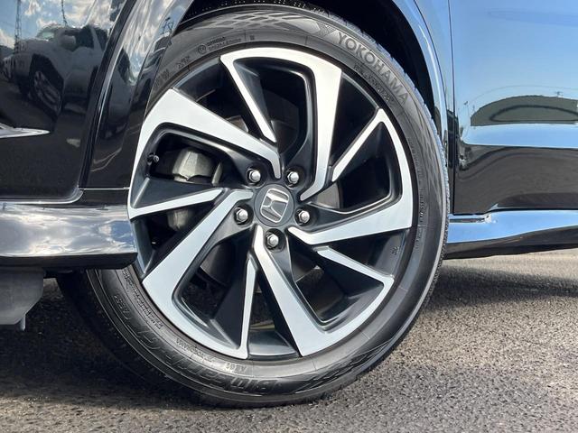 ヴェゼル ハイブリッドRS・ホンダセンシング 衝突被害軽減システム 禁煙車 純正8型ナビ レーダークルーズ バックカメラ ETC Bluetooth フルセグ ドラレコ シートヒーター ハーフレザーシート LEDヘッドライト レーンキープ(13枚目)