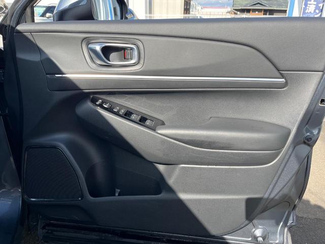 ヴェゼル e:HEV Z 衝突軽減装置 禁煙車 純正9型ナビ レーダークルーズ バックカメラ ETC Bluetooth フルセグ ドラレコ シートヒーター 電動リアゲート ハーフレザー LEDヘッドライト コーナーセンサー(65枚目)