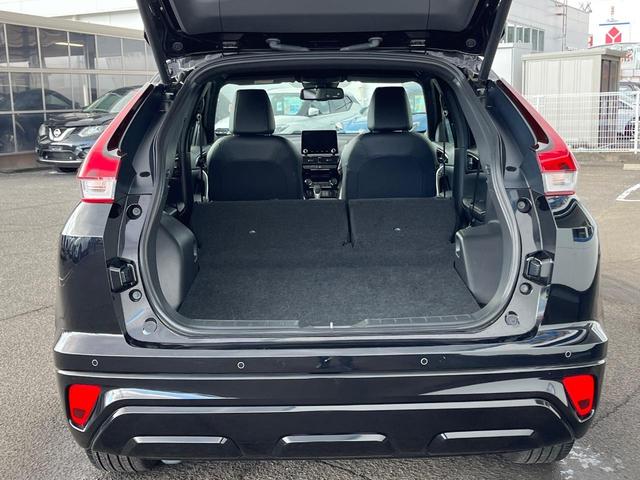 エクリプスクロス P 4WD 全周囲カメラ 衝突被害軽減システム 禁煙車 純正8型ナビ 全周囲カメラ レーダークルーズ ETC Bluetooth フルセグ 全席シートヒーター パワーバックドア 運転席パワーシート(10枚目)