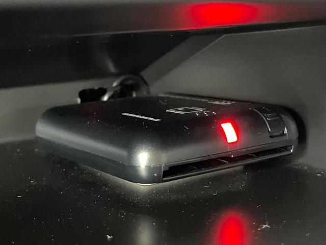 エクリプスクロス P 4WD 全周囲カメラ 衝突被害軽減システム 禁煙車 純正8型ナビ 全周囲カメラ レーダークルーズ ETC Bluetooth フルセグ 全席シートヒーター パワーバックドア 運転席パワーシート(35枚目)