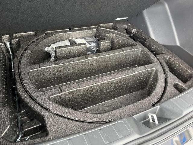 エクリプスクロス P 4WD 全周囲カメラ 衝突被害軽減システム 禁煙車 純正8型ナビ 全周囲カメラ レーダークルーズ ETC Bluetooth フルセグ 全席シートヒーター パワーバックドア 運転席パワーシート(43枚目)