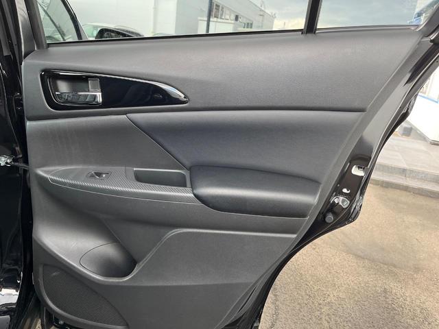 エクリプスクロス P 4WD 全周囲カメラ 衝突被害軽減システム 禁煙車 純正8型ナビ 全周囲カメラ レーダークルーズ ETC Bluetooth フルセグ 全席シートヒーター パワーバックドア 運転席パワーシート(69枚目)