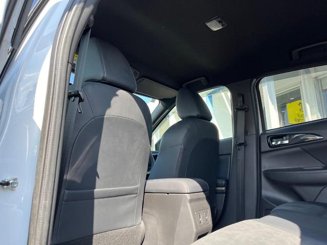 エクリプスクロスPHEV P 4WD 8型ディスプレイオーディオ 全周囲カメラ 衝突被害軽減システム レーダークルーズ 禁煙車 電動リアゲート ハーフレザーシート パワーシート ドラレコ コーナーセンサー スマートキー(41枚目)