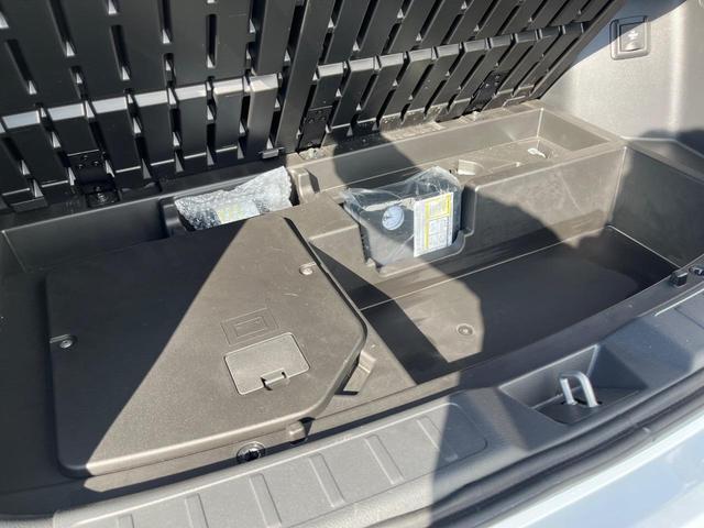 エクリプスクロスPHEV P 4WD 8型ディスプレイオーディオ 全周囲カメラ 衝突被害軽減システム レーダークルーズ 禁煙車 電動リアゲート ハーフレザーシート パワーシート ドラレコ コーナーセンサー スマートキー(63枚目)