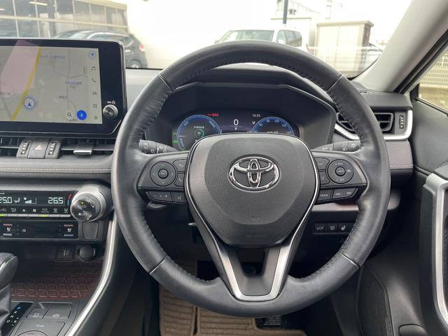 RAV4 ハイブリッドG 4WD サンルーフ 衝突被害軽減システム 禁煙車 10.5型ディスプレイオーディオ ハーフレザーシート バックカメラ サイドカメラ レーダークルーズ 前席シートエアコン パワーシート 電動リアゲート(11枚目)