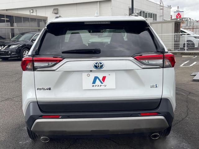 RAV4 ハイブリッドG 4WD サンルーフ 衝突被害軽減システム 禁煙車 10.5型ディスプレイオーディオ ハーフレザーシート バックカメラ サイドカメラ レーダークルーズ 前席シートエアコン パワーシート 電動リアゲート(15枚目)