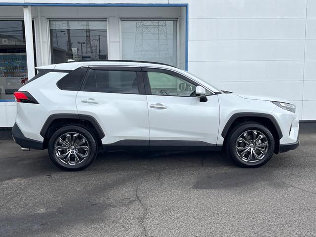 RAV4 ハイブリッドG 4WD サンルーフ 衝突被害軽減システム 禁煙車 10.5型ディスプレイオーディオ ハーフレザーシート バックカメラ サイドカメラ レーダークルーズ 前席シートエアコン パワーシート 電動リアゲート(32枚目)