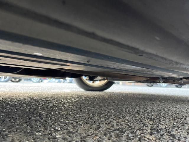 インプレッサスポーツ ２．０ｉ　禁煙車　ＥＴＣ　Ｂｌｕｅｔｏｏｔｈ　フルセグ　ＨＩＤヘッドライト　クルコン　革巻きステアリング　パドルシフト　デュアルオートエアコン　純正１６インチアルミホイール　フォグライト　アイドリングストップ（22枚目）