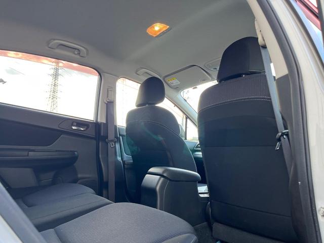 インプレッサスポーツ ２．０ｉ　禁煙車　ＥＴＣ　Ｂｌｕｅｔｏｏｔｈ　フルセグ　ＨＩＤヘッドライト　クルコン　革巻きステアリング　パドルシフト　デュアルオートエアコン　純正１６インチアルミホイール　フォグライト　アイドリングストップ（31枚目）