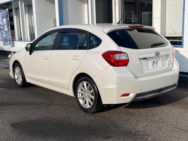 インプレッサスポーツ ２．０ｉ　禁煙車　ＥＴＣ　Ｂｌｕｅｔｏｏｔｈ　フルセグ　ＨＩＤヘッドライト　クルコン　革巻きステアリング　パドルシフト　デュアルオートエアコン　純正１６インチアルミホイール　フォグライト　アイドリングストップ（39枚目）