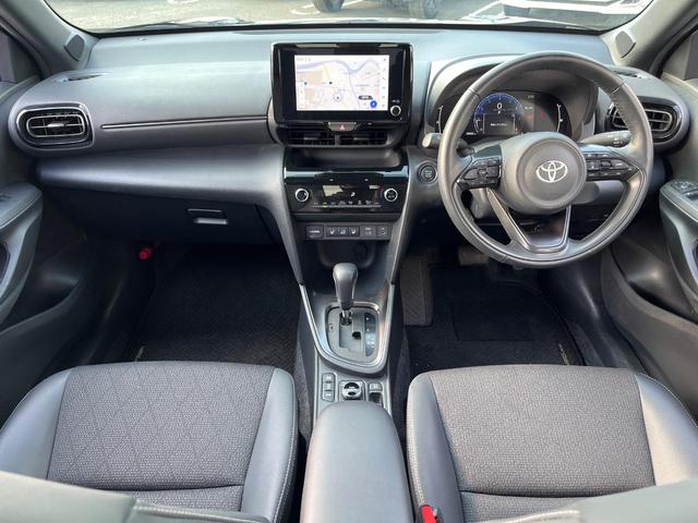 ヤリスクロス Z 4WD 衝突軽減装置 禁煙車 純正8インチナビ 全周囲カメラ レーダークルーズ ETC Bluetooth 前席シートヒーター 運転席パワーシート ハーフレザーシート LEDヘッドライト レーンキープ(2枚目)