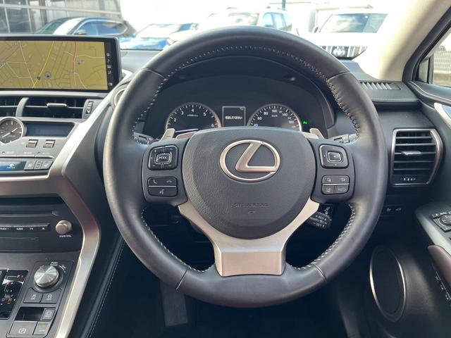 ＮＸ ＮＸ３００　バージョンＬ　サンルーフ　衝突軽減装置　禁煙車　純正１０．３インチナビ　全周囲カメラ　レザーシート　レーダークルーズ　ＥＴＣ　Ｂｌｕｅｔｏｏｔｈ　フルセグ　前席シートベンチレーション　後席シートヒーター　クルコン（11枚目）