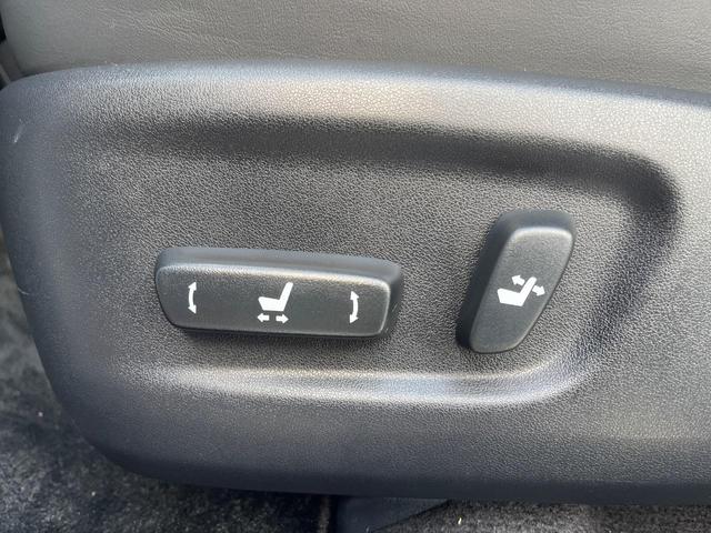 ＮＸ ＮＸ３００　バージョンＬ　サンルーフ　衝突軽減装置　禁煙車　純正１０．３インチナビ　全周囲カメラ　レザーシート　レーダークルーズ　ＥＴＣ　Ｂｌｕｅｔｏｏｔｈ　フルセグ　前席シートベンチレーション　後席シートヒーター　クルコン（42枚目）