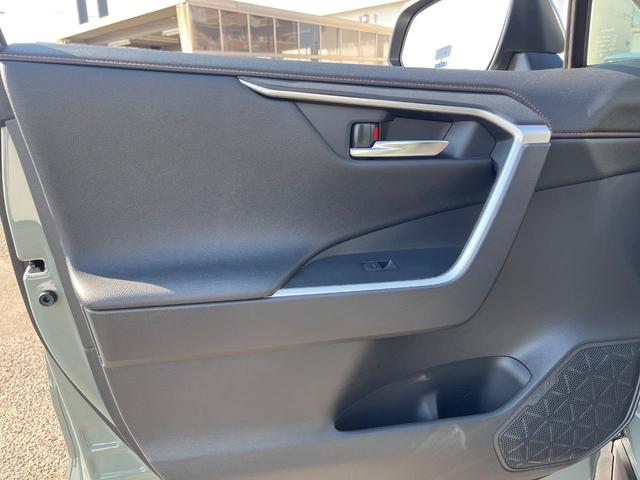 RAV4 アドベンチャー 4WD バックカメラ 衝突被害軽減システム レーダークルーズ 禁煙車 ハーフレザーシート 前席シートエアコン パワーシート ドラレコ コーナーセンサー スマートキー LEDヘッド ルーフレール(37枚目)