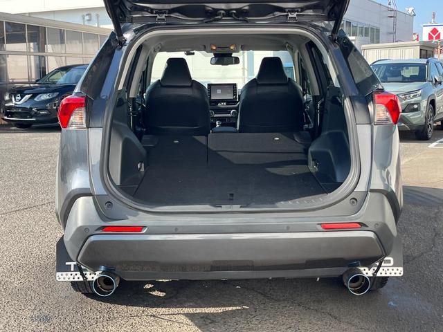 ＲＡＶ４ アドベンチャー　オフロードパッケージ　４ＷＤ　全周囲カメラ　衝突被害軽減　９型ディスプレイオーディオ　レーダークルーズ　禁煙車　電動リアゲート　前席シートエアコン　パワーシート　ドラレコ　コーナーセンサー　スマートキー　ＬＥＤヘッド（10枚目）