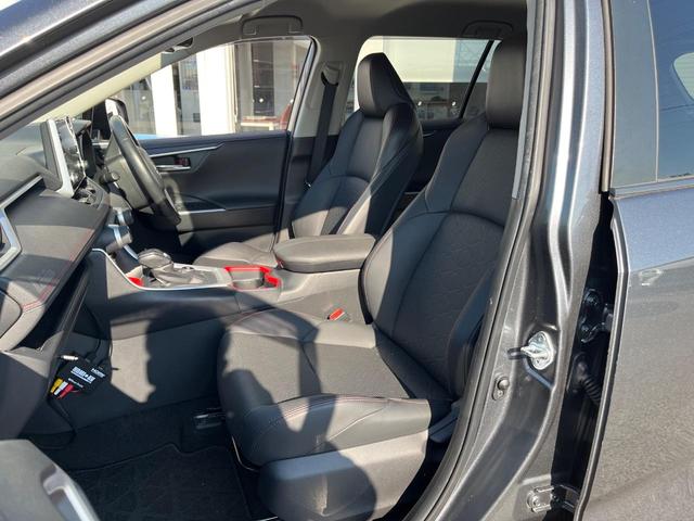 ＲＡＶ４ アドベンチャー　オフロードパッケージ　４ＷＤ　全周囲カメラ　衝突被害軽減　９型ディスプレイオーディオ　レーダークルーズ　禁煙車　電動リアゲート　前席シートエアコン　パワーシート　ドラレコ　コーナーセンサー　スマートキー　ＬＥＤヘッド（34枚目）