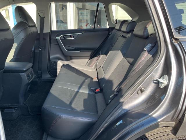 ＲＡＶ４ アドベンチャー　オフロードパッケージ　４ＷＤ　全周囲カメラ　衝突被害軽減　９型ディスプレイオーディオ　レーダークルーズ　禁煙車　電動リアゲート　前席シートエアコン　パワーシート　ドラレコ　コーナーセンサー　スマートキー　ＬＥＤヘッド（35枚目）