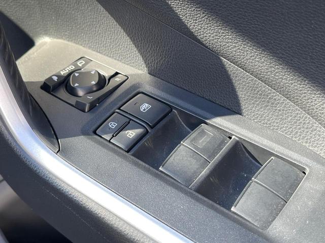 ＲＡＶ４ アドベンチャー　オフロードパッケージ　４ＷＤ　全周囲カメラ　衝突被害軽減　９型ディスプレイオーディオ　レーダークルーズ　禁煙車　電動リアゲート　前席シートエアコン　パワーシート　ドラレコ　コーナーセンサー　スマートキー　ＬＥＤヘッド（42枚目）