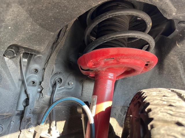 ＲＡＶ４ アドベンチャー　オフロードパッケージ　４ＷＤ　全周囲カメラ　衝突被害軽減　９型ディスプレイオーディオ　レーダークルーズ　禁煙車　電動リアゲート　前席シートエアコン　パワーシート　ドラレコ　コーナーセンサー　スマートキー　ＬＥＤヘッド（62枚目）