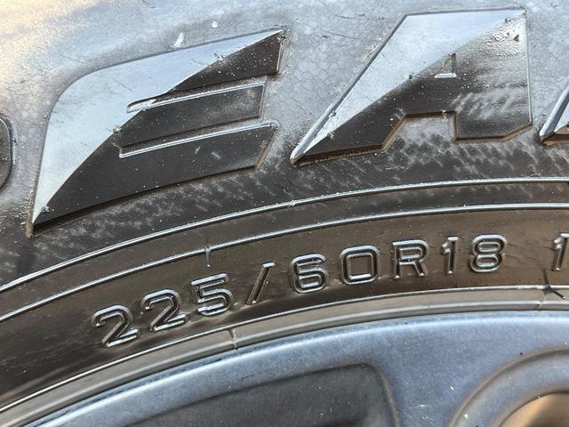 ＲＡＶ４ アドベンチャー　オフロードパッケージ　４ＷＤ　全周囲カメラ　衝突被害軽減　９型ディスプレイオーディオ　レーダークルーズ　禁煙車　電動リアゲート　前席シートエアコン　パワーシート　ドラレコ　コーナーセンサー　スマートキー　ＬＥＤヘッド（66枚目）